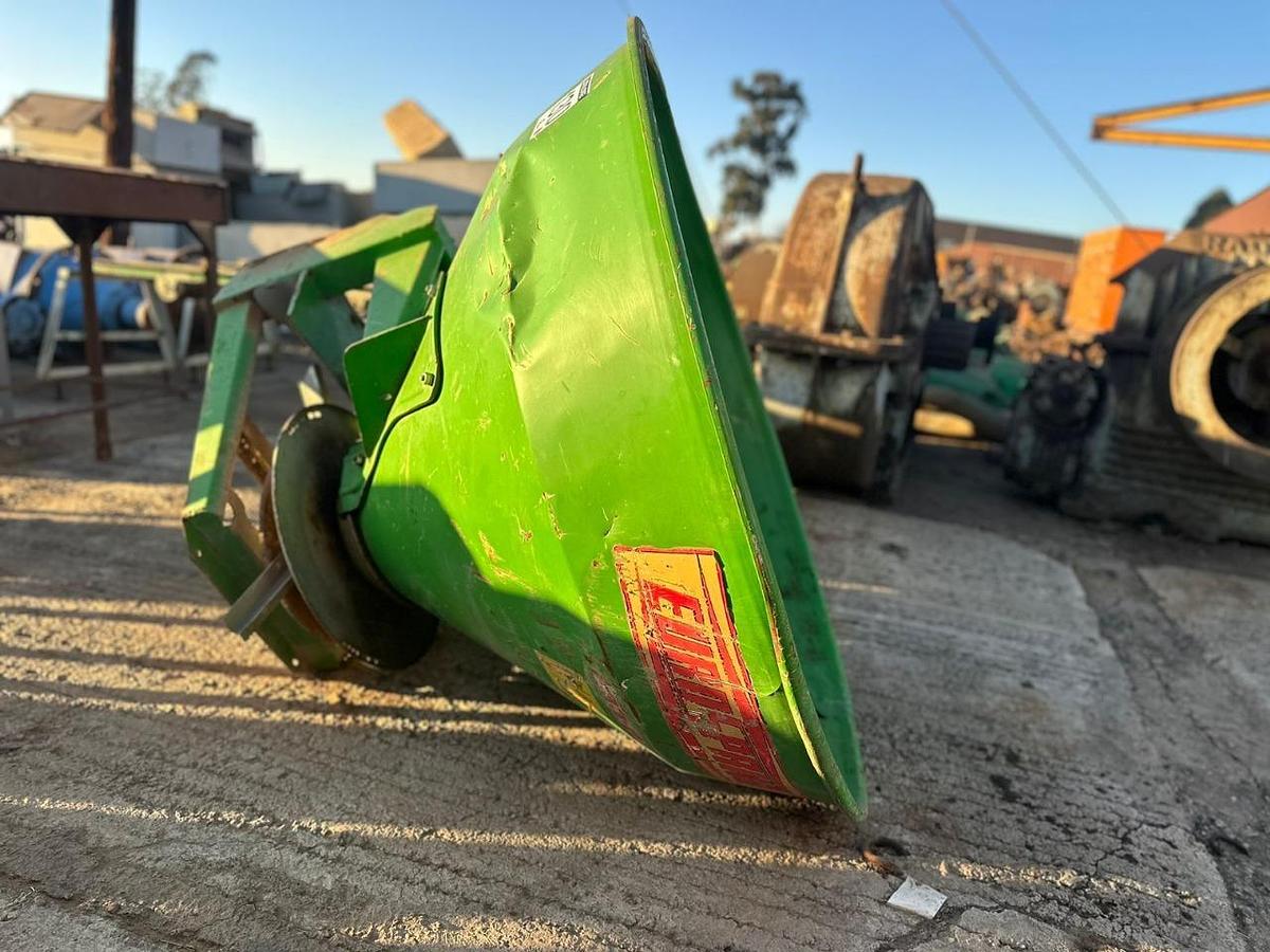 Used EUROSPAND FINE SEED SPREADER NOT TESTED)