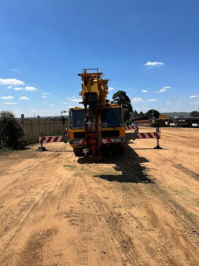 Used KRUPP KMK 5120 ALL TERRAIN 120 TON CRANE (RUNNER)