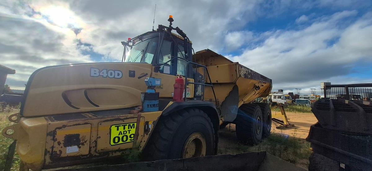 Used B40 D (STRIPPING FOR PARTS)