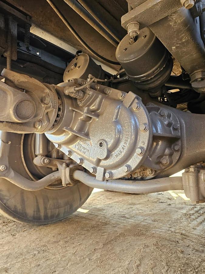 Used 18 000 LITRE WATER TRUCK