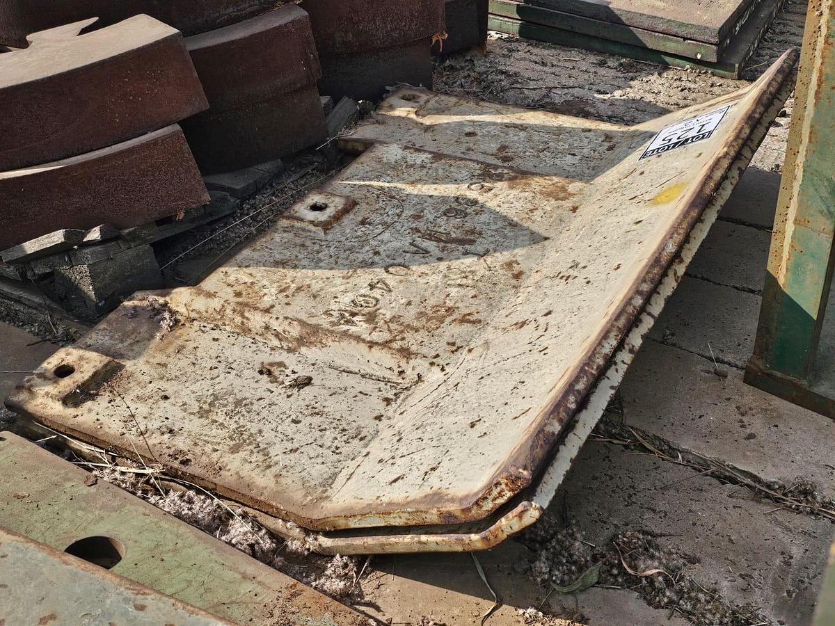 Used CRUSHER PLATES