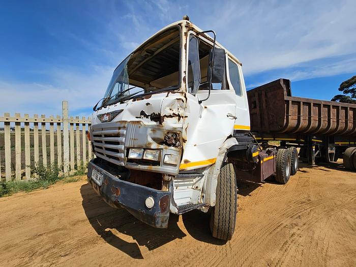 Used TOYOTA HINO TRUCK (TRUCK ONLY)(RUNNER)