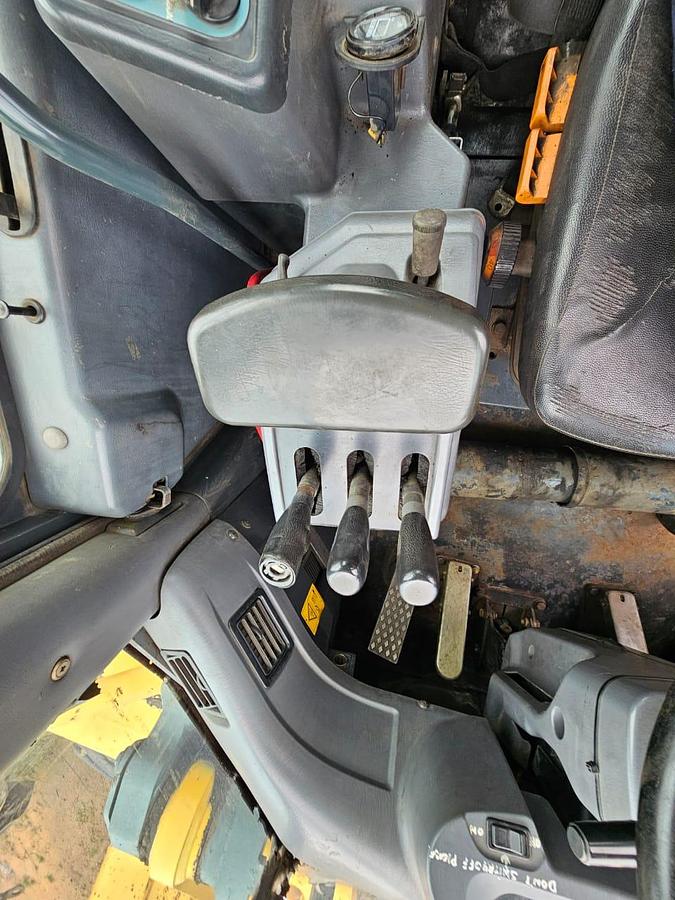 Used KOMATSU WA470-B FRONT END LOADER - INOPERABLE