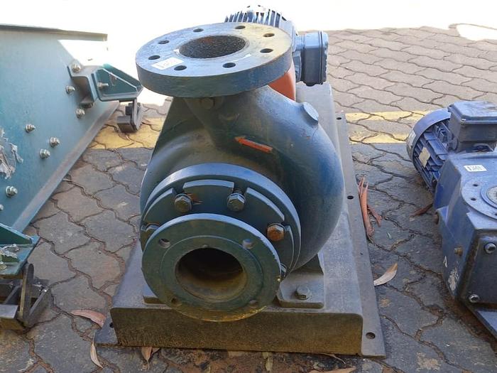 Used PUMP WITH ELECTRIC MOTORS (THEY HAVE PLATES)