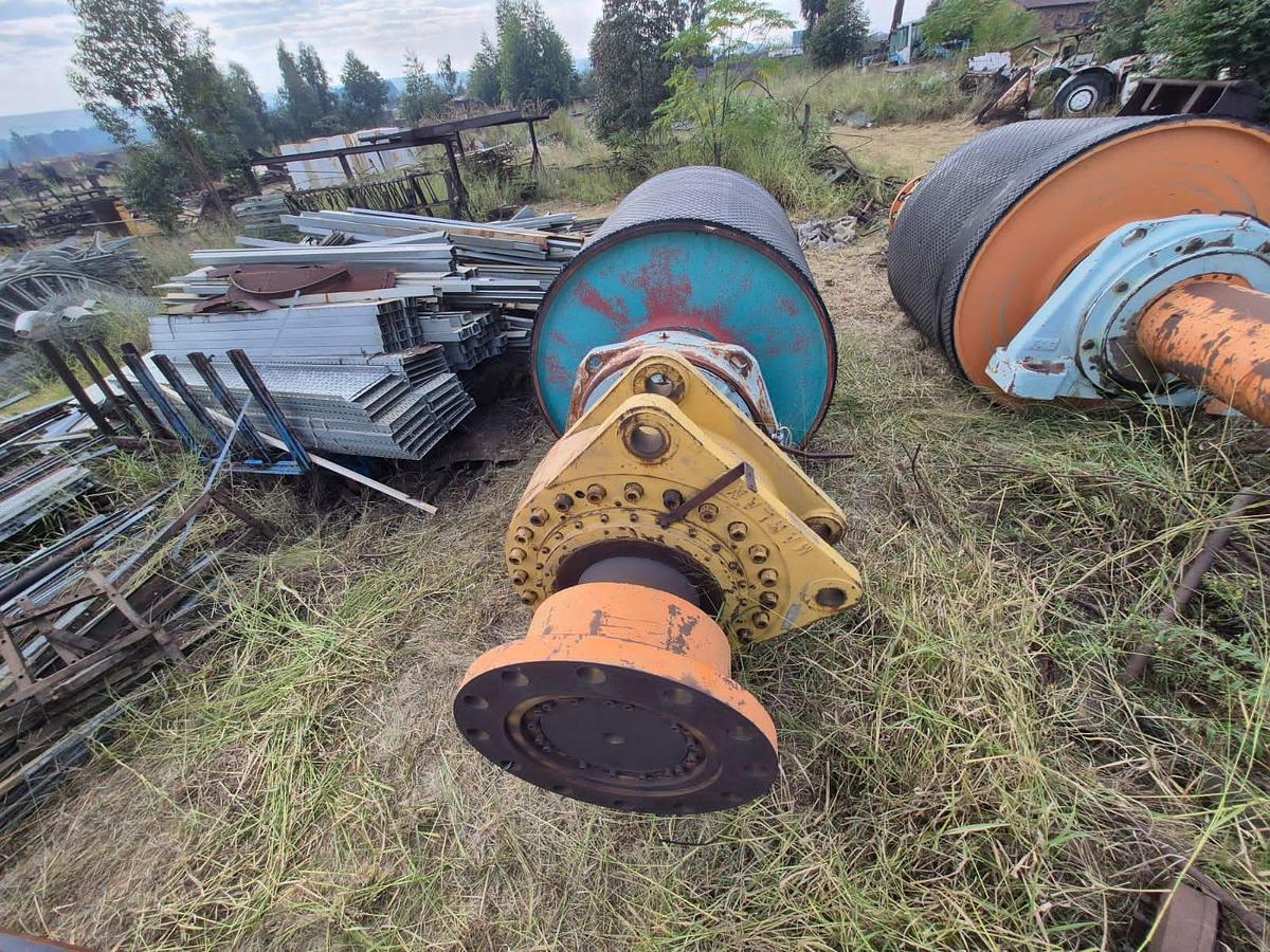 Used COMPLETE DRIVE PULLEY UNIT