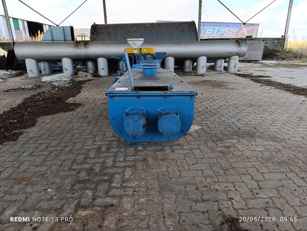 Used HORIZONTAL DOUBLE SHAFT MIXER WITH 7.5KW ELECTRIC MOTOR