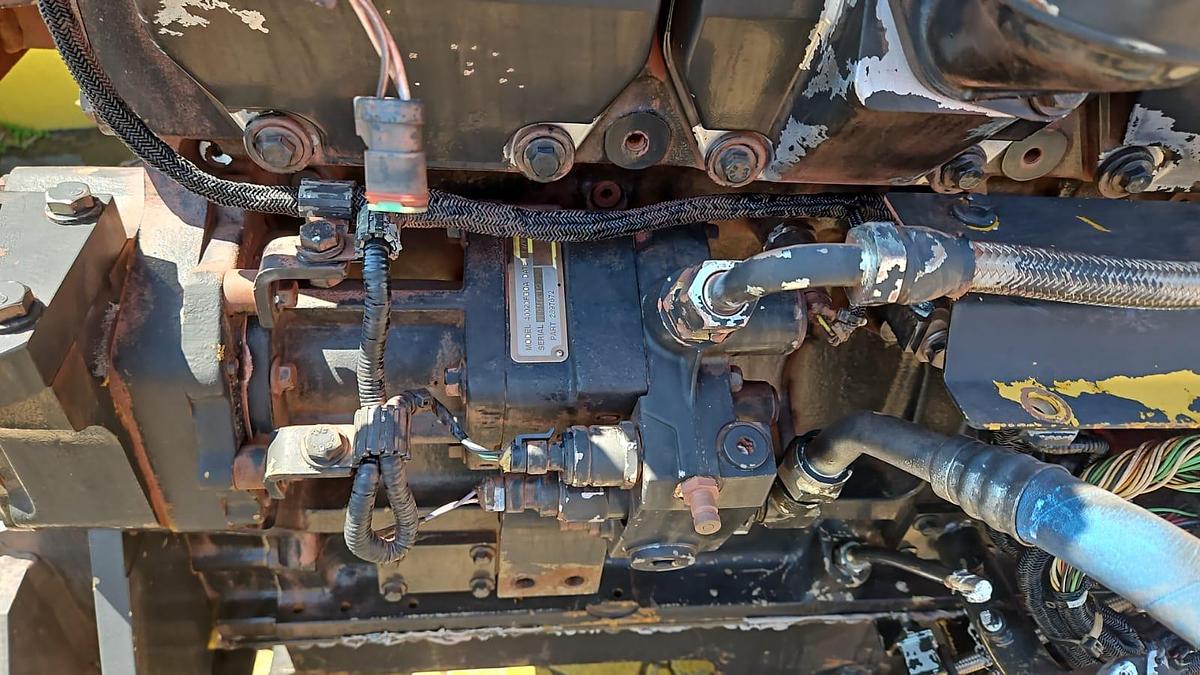 Used KOMATSU SA6D170 ENGINE TURNING(USED)