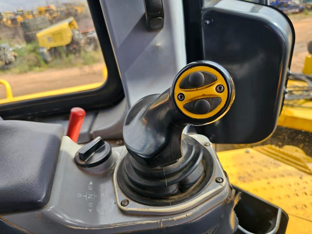 Used KOMATSU D155AX TRACKED DOZER - OPERATIONAL