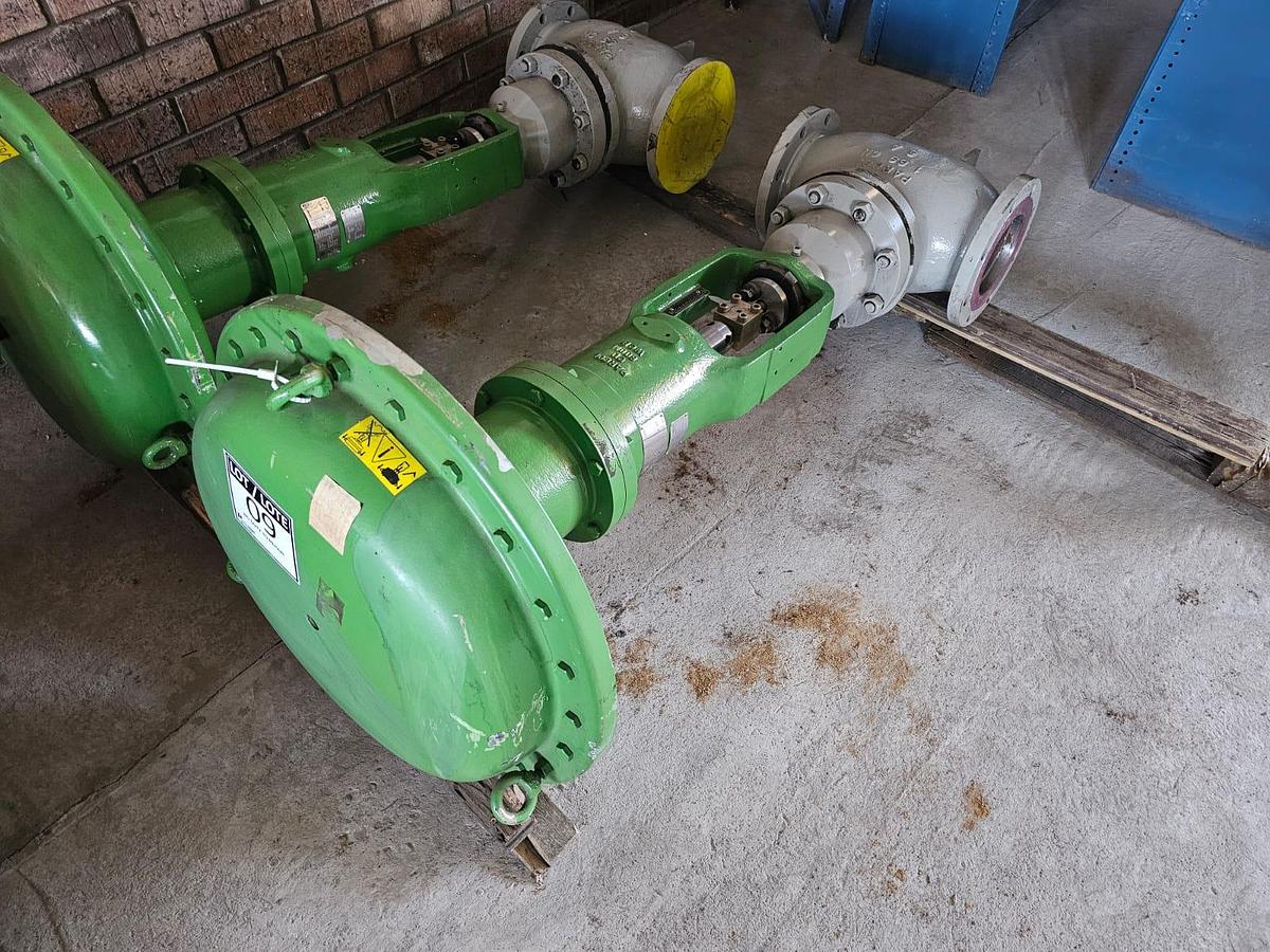 Used VEGA CONTROL VALVE 1-6940