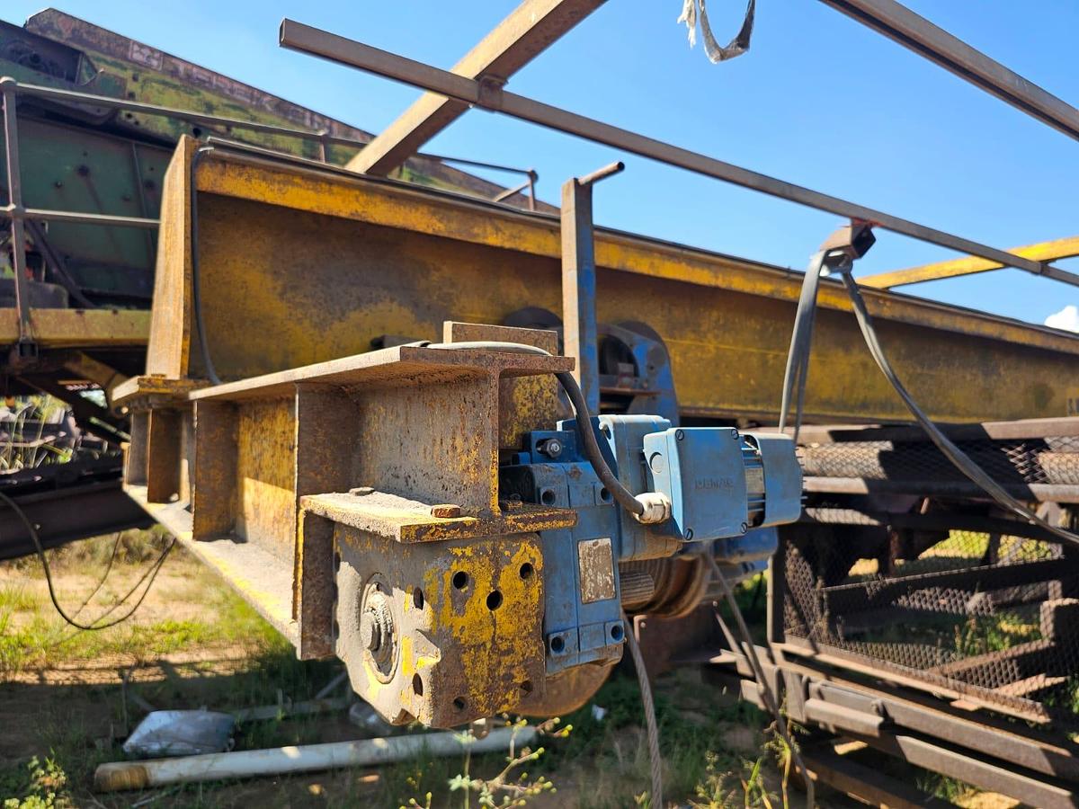 Used 5 TON OVERHEAD CRANE WITH REMOTE 2 X ELECTRIC 7.5 KW ELECTRIC MOTORS AND GEARBOX REMOTE GENERAL INFORMATION S