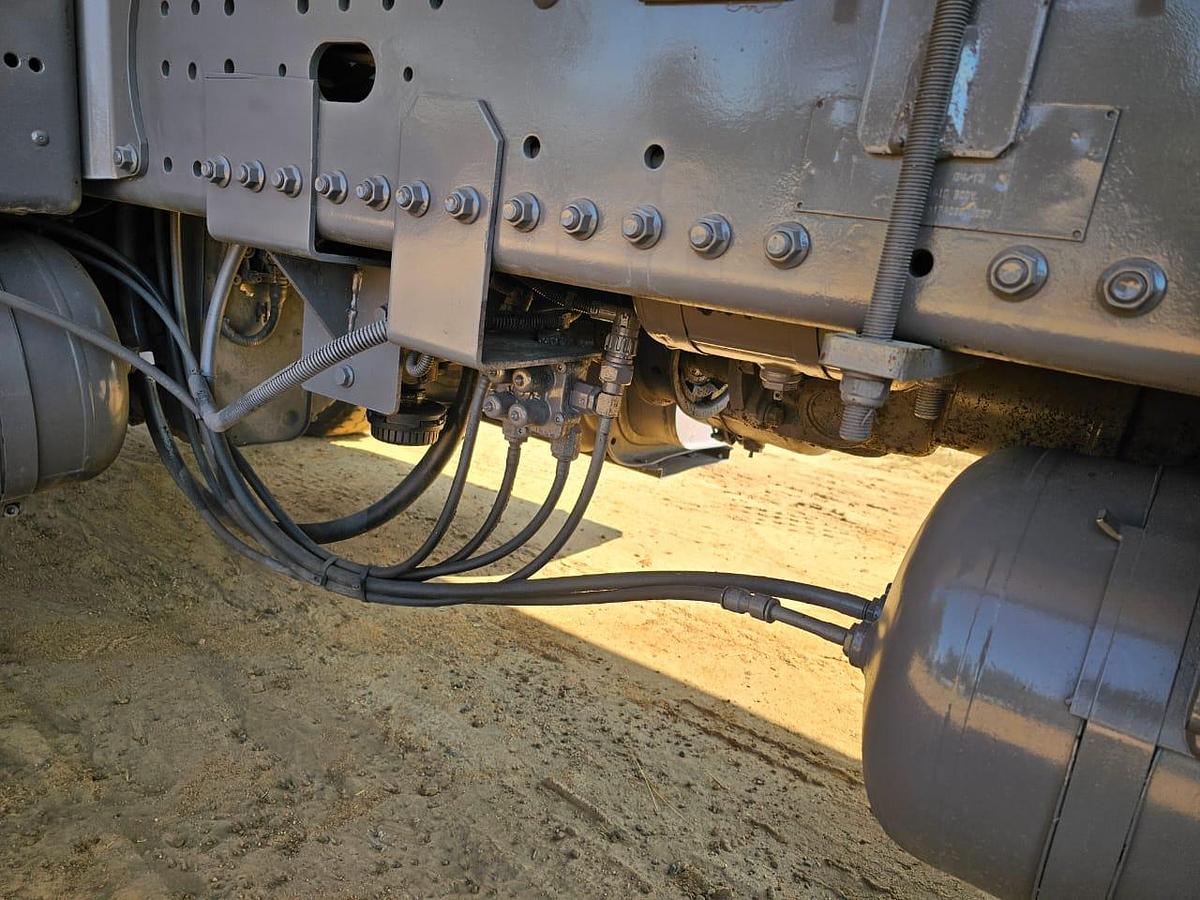 Used 18 000 LITRE WATER TRUCK