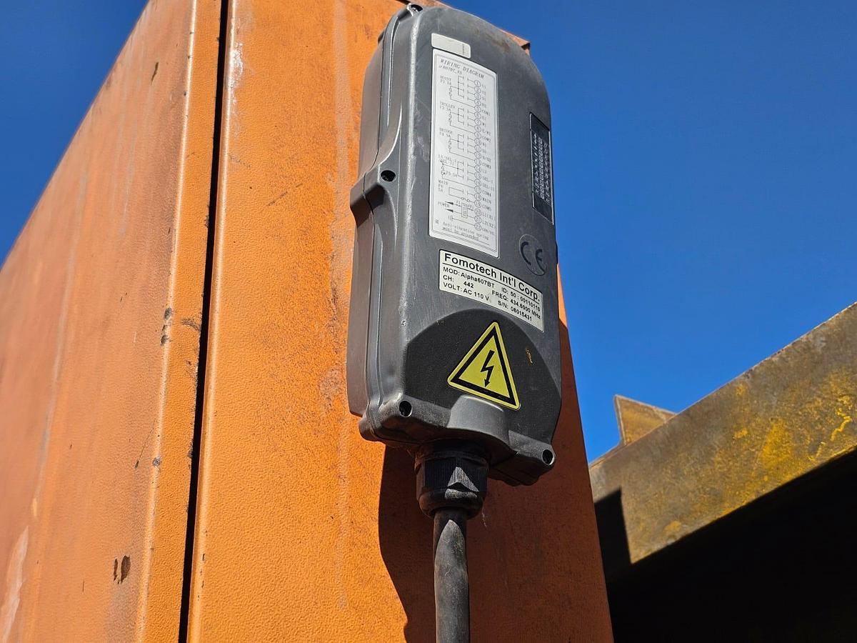 Used 5 TON OVERHEAD CRANE WITH REMOTE 2 X ELECTRIC 7.5 KW ELECTRIC MOTORS AND GEARBOX REMOTE GENERAL INFORMATION S