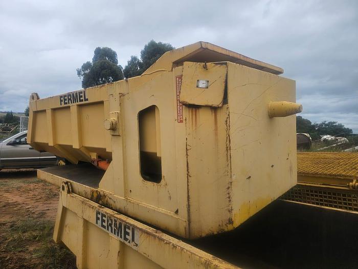 Used UNDERGROUND FERMEL TIPPERS