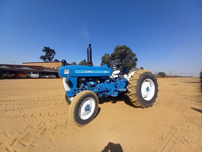 Used FORD 2610 TRACTOR (RUNNER)
