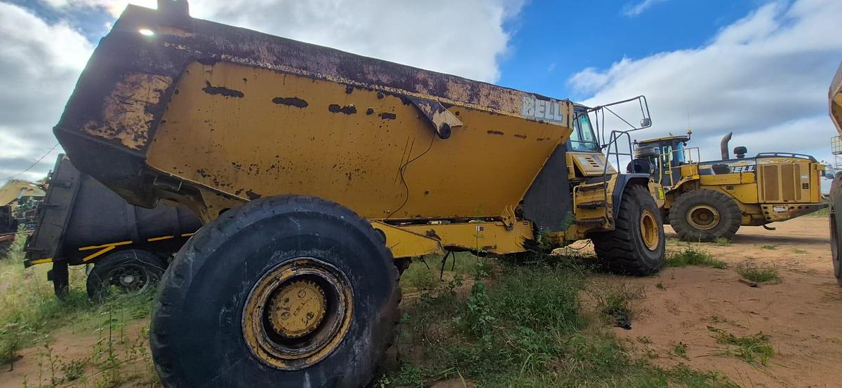 Used B40D (STRIPPING FOR PARTS)