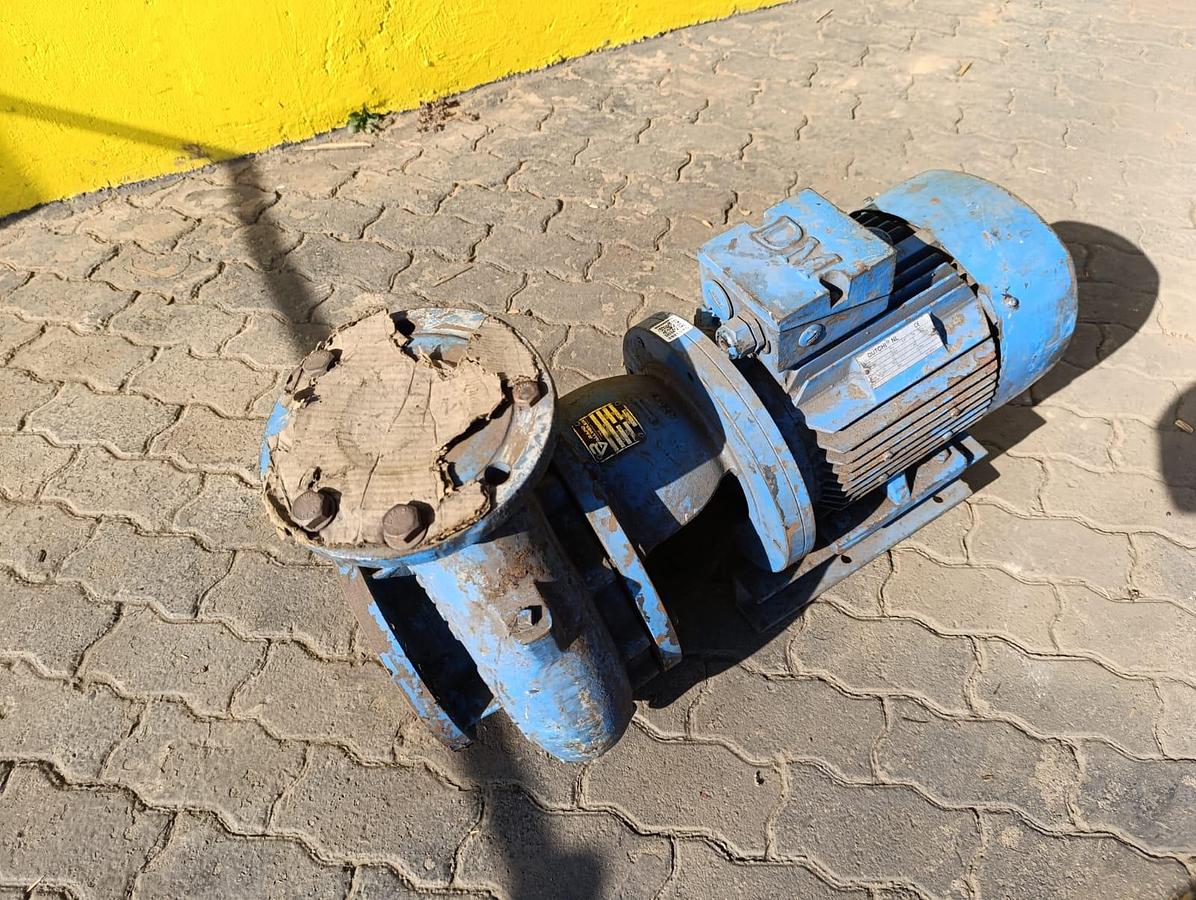 Used PUMP WITH ELECTRIC MOTOR 5.5KW