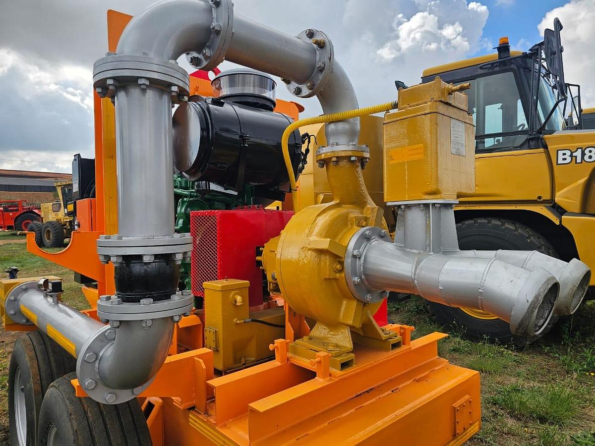 Used VOLVO PENTA DIESEL POWERED ENGINE AND 8" X 6" ROCKTUFF WATER PUMP ON TRAILER - OPERATIONAL