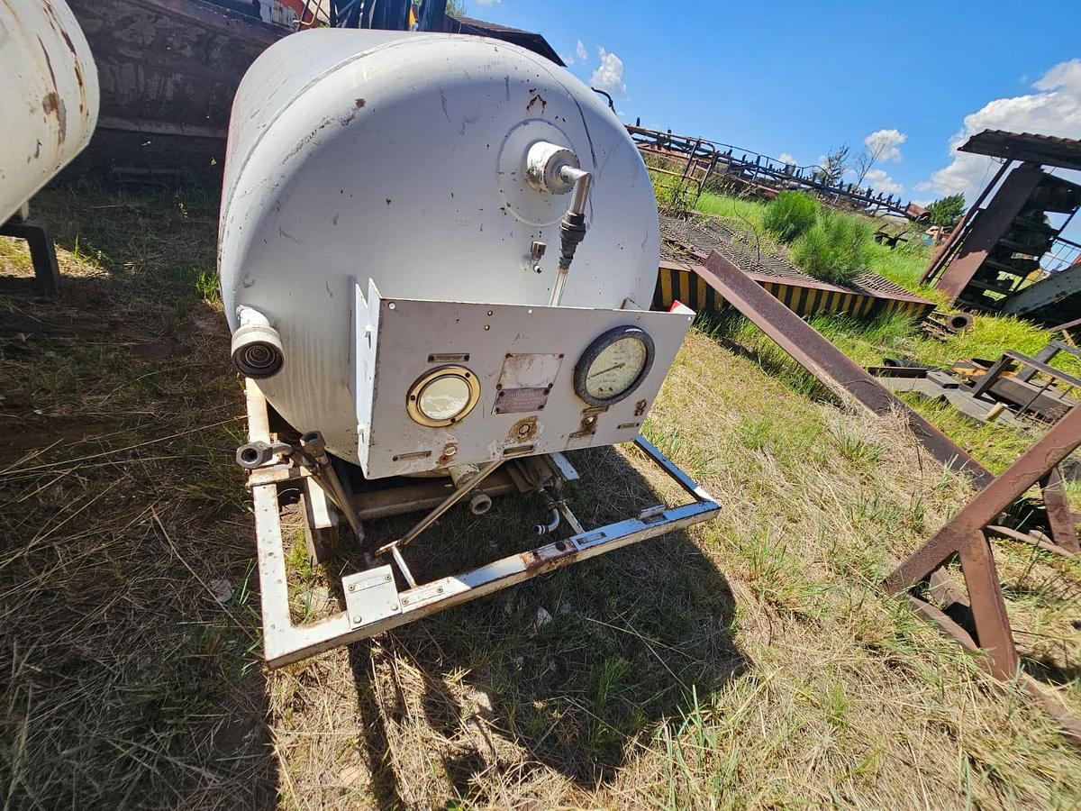Used 1500 LITER LIQUID NITROGEN TANK(USED)