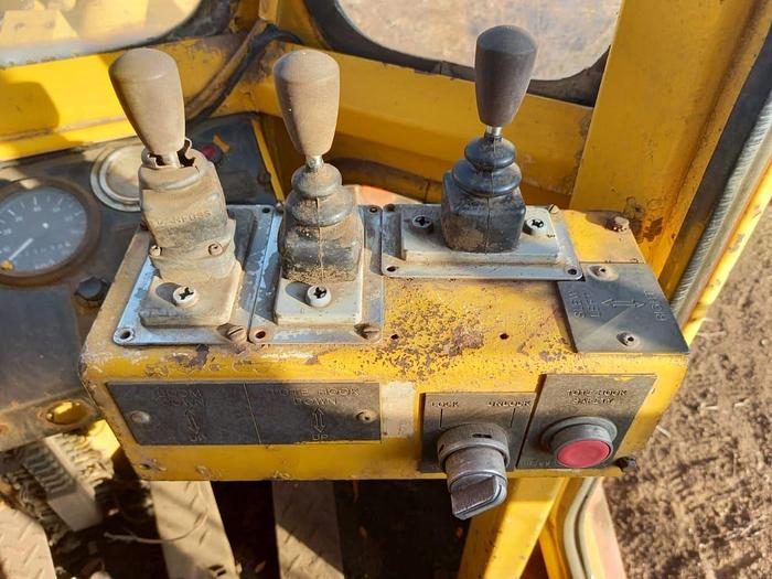 Used GEMCO FORKLIFT (RUNNER)