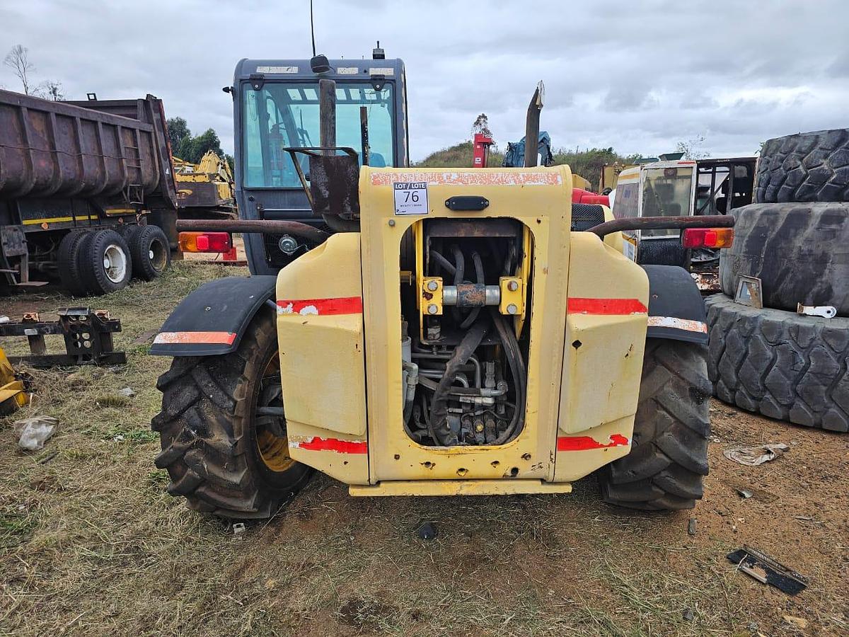Used NEW HOLLAND LM1445 TELEHANDLER
