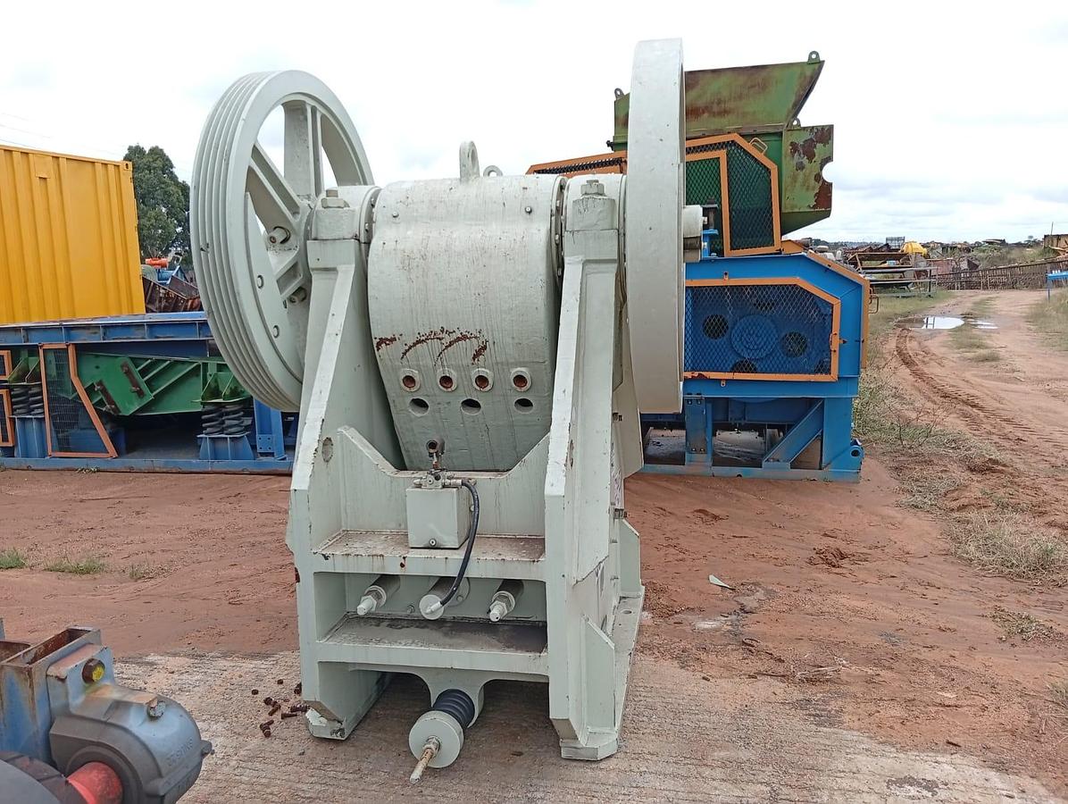 Refurbished  30X20 SINGLE TOGGLE ROLLER BEARING JAW CRUSHER (REFURBISHED)