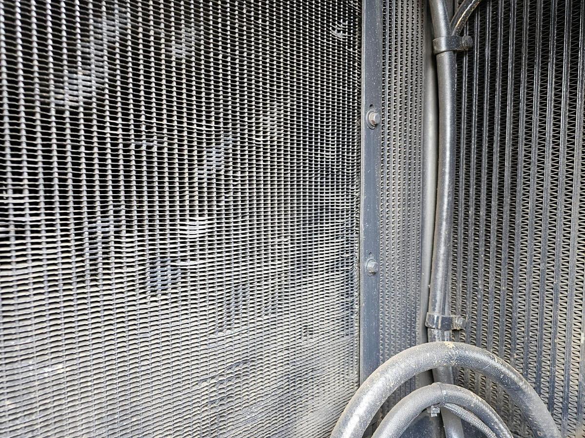 Used BELL L1204E FRONT END LOADER (USED)