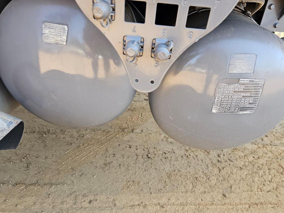 Used 18 000 LITRE WATER TRUCK