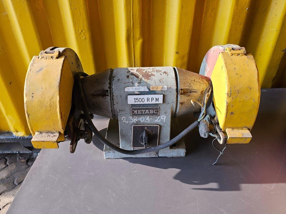 Used  METABO BENCH GRINDER