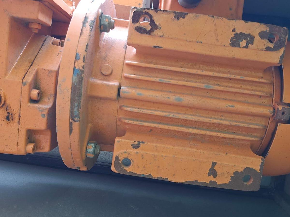 Used DYMOT GEARBOX WITH ELECTRIC MOTOR IN ENCLOSURE AND ELECTRIC BOX