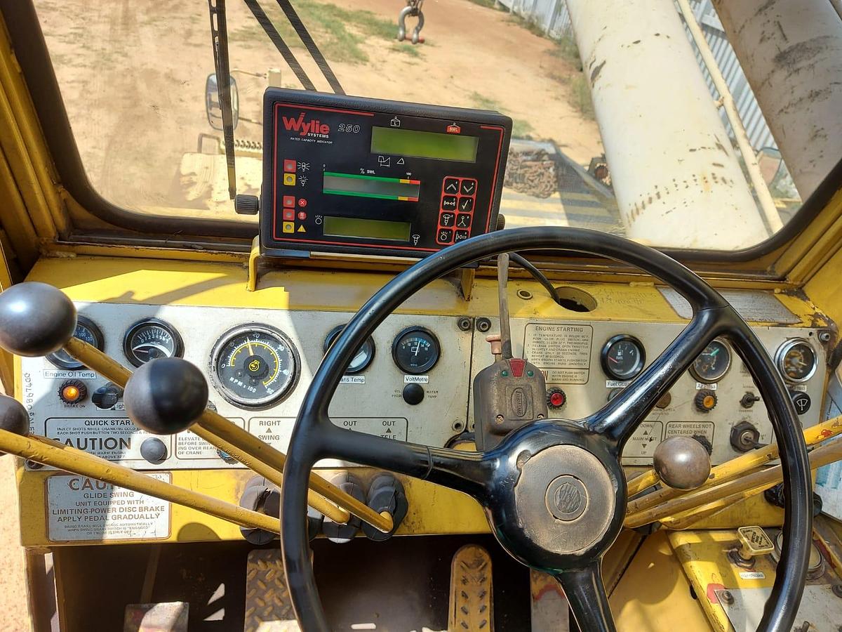 Used GROVE RT980 SWL 80 TON MOBILE CRANE