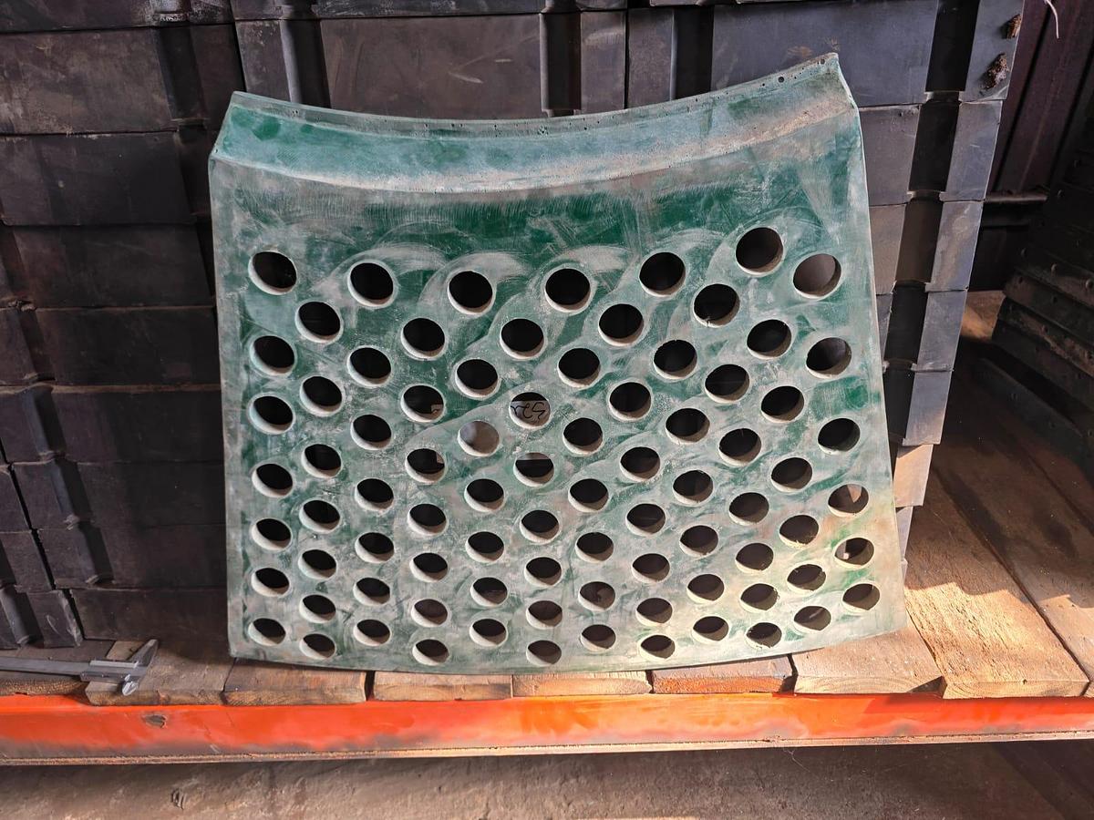 Used POLY DECK (73CMX50CMX56,5CM)