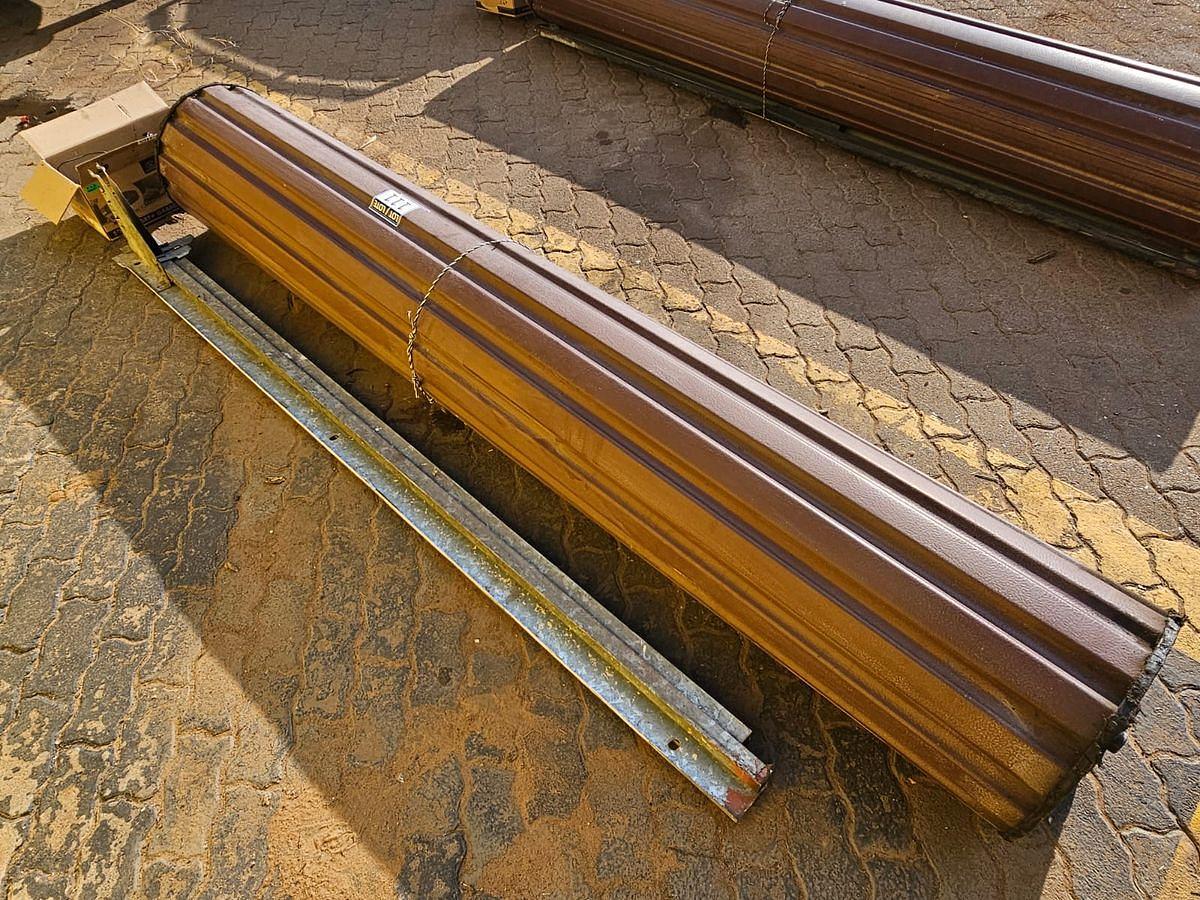 Used GARAGE DOOR