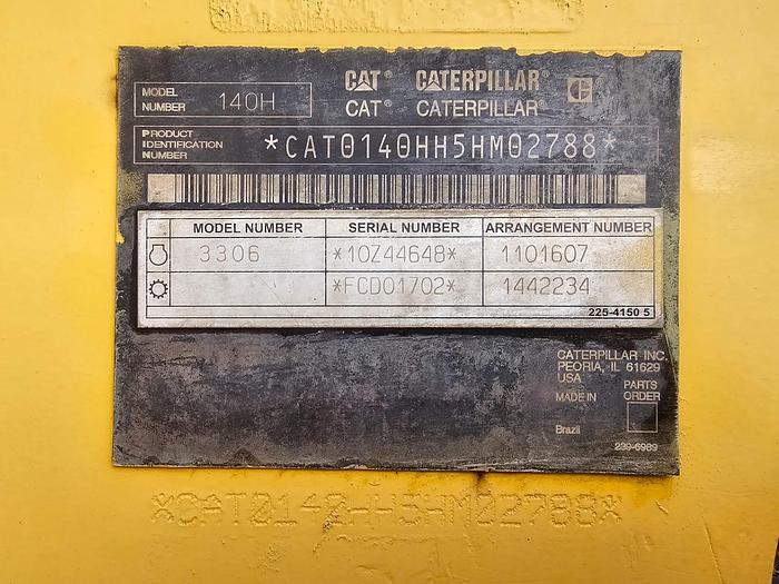 Used CATERPILLAR 140H GRADER (RUNNER)