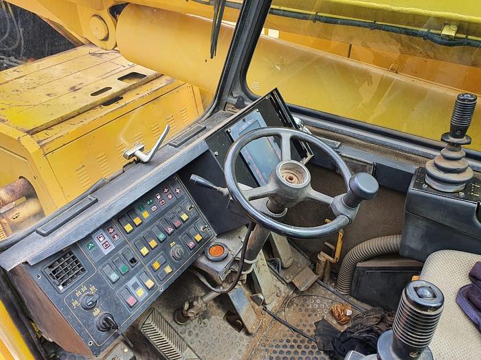 Used LIEBHERR TM1080N 80 TON MOBILE CRANE 1993 (RUNNER) (WITH NATIS) 