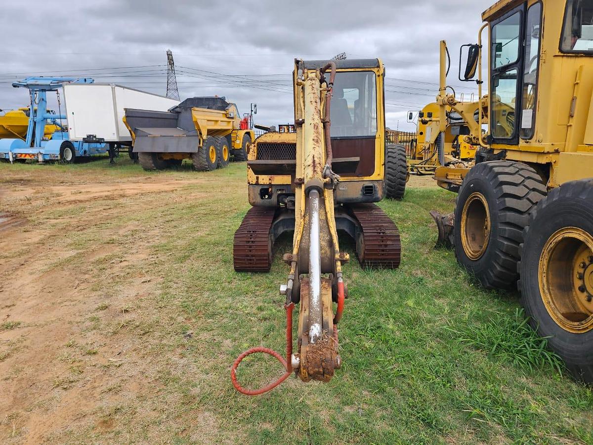 Used HYUNDAI ROBEX 55-7 EXCAVATOR