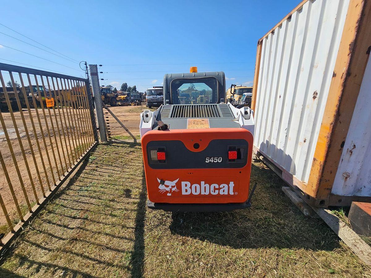 Used BOBCAT S450 SKID STEER LOADER (HARNASS NOT INCLUDED)