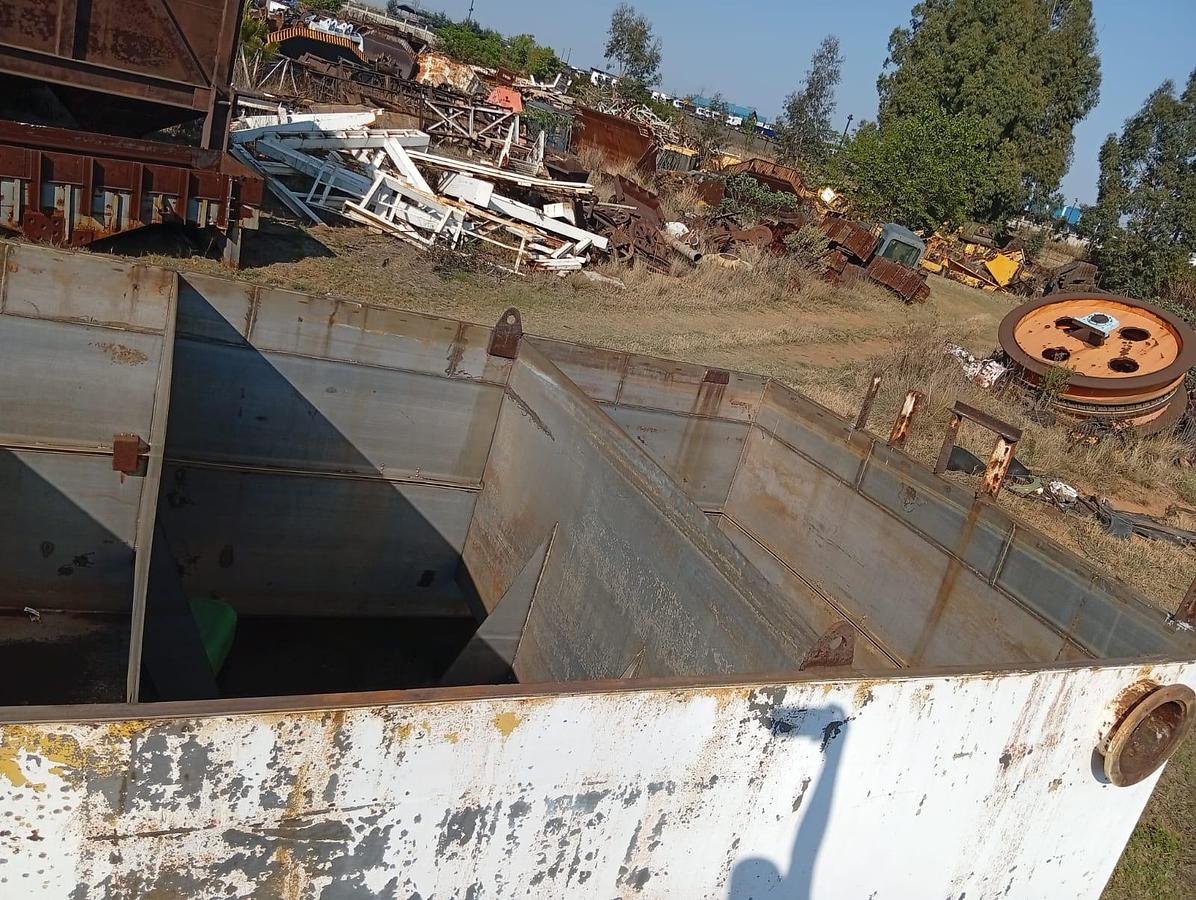 Used BOX STORAGE TANK WITH 132KW INDUCTION MOTOR