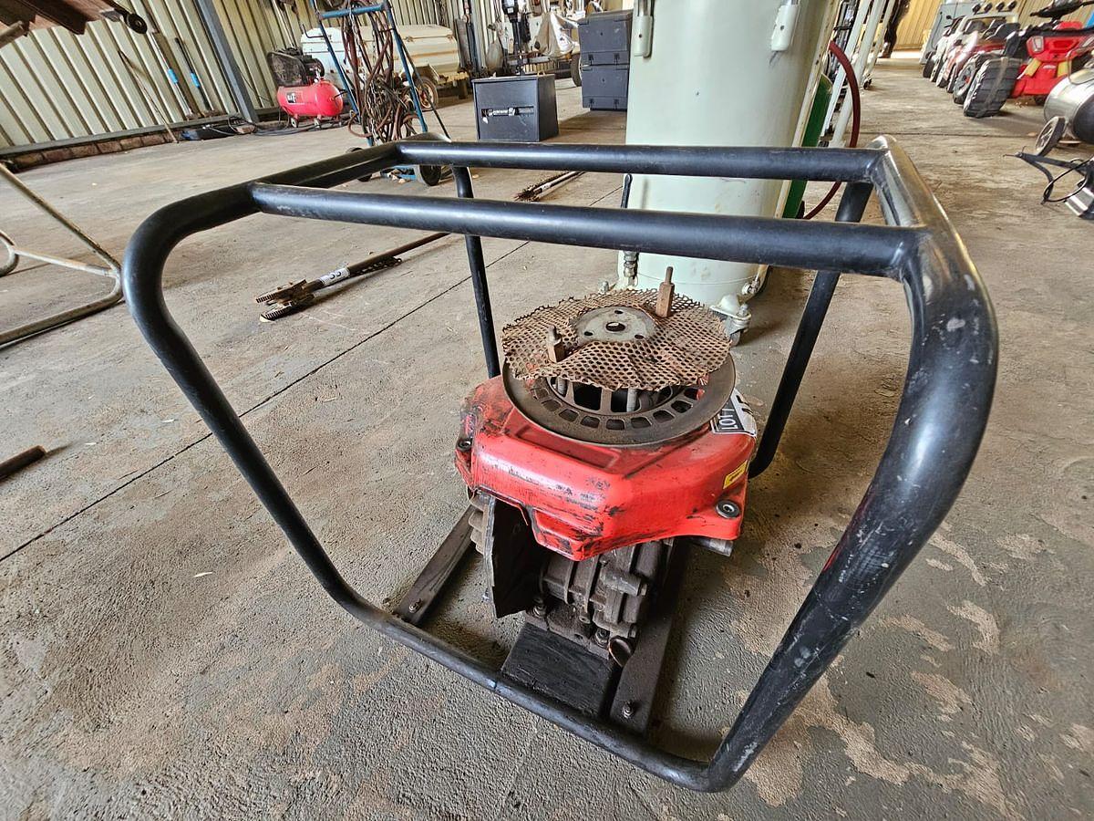 Used ENGINE ON STAND