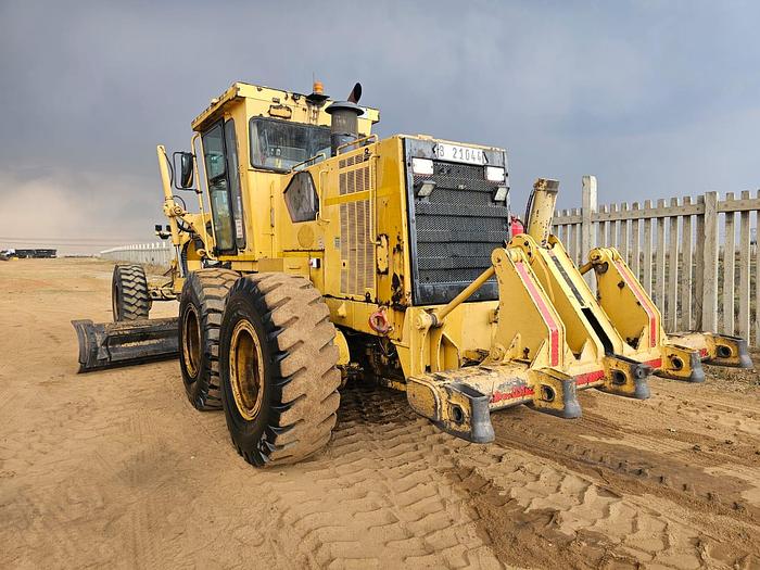 Used CATERPILLAR 140H GRADER (RUNNER)