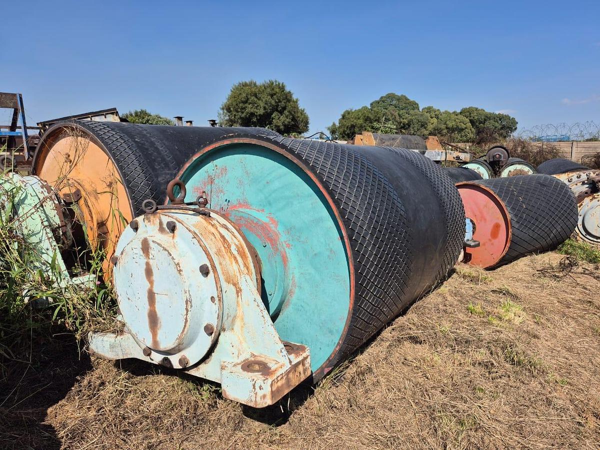 Used COMPLETE PULLEY WITH GEARBOX UNIT