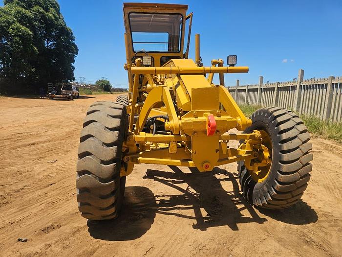 Used 120 G GRADER (RUNNER)