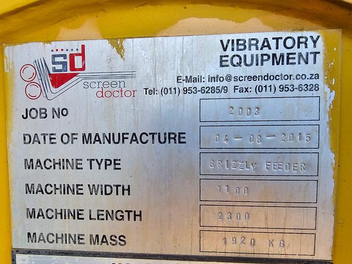 Used Grizzly Feeder w/ Vibrating motors