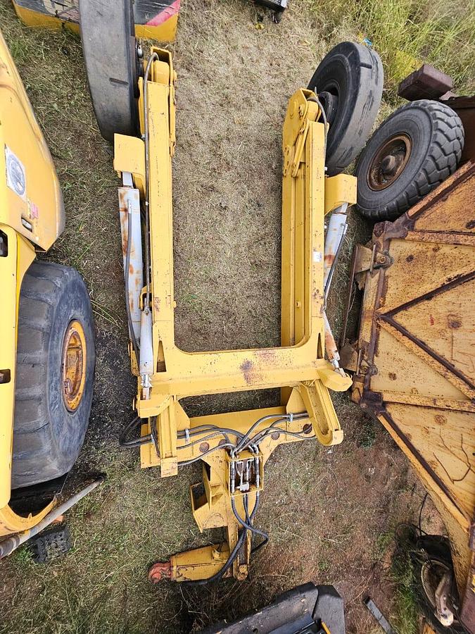 Used BIN HOOK TRAILER WITH LIFT CYCLINDERS