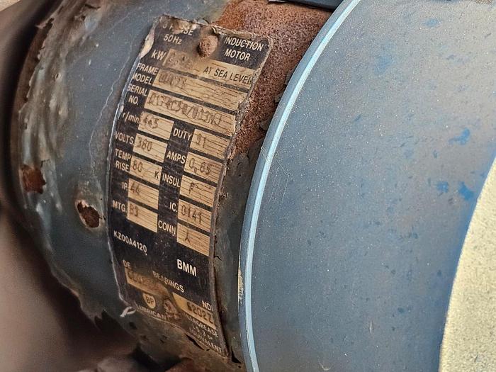 Used  BAC BALTIMORE AIRCOIL HEAT EXCHANGER & STAINLESS STEEL CHILLER & FAN(NOT TESTED)