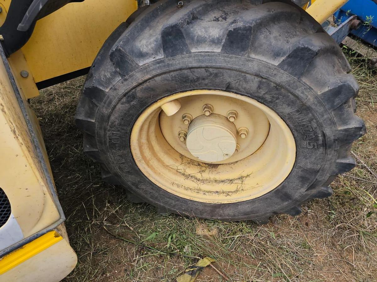 Used NEW HOLLAND LM1445 TELEHANDLER