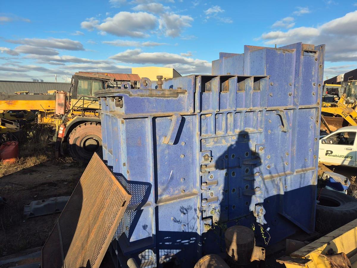 Used IMPACT CRUSHER CASING (CASING ONLY) 