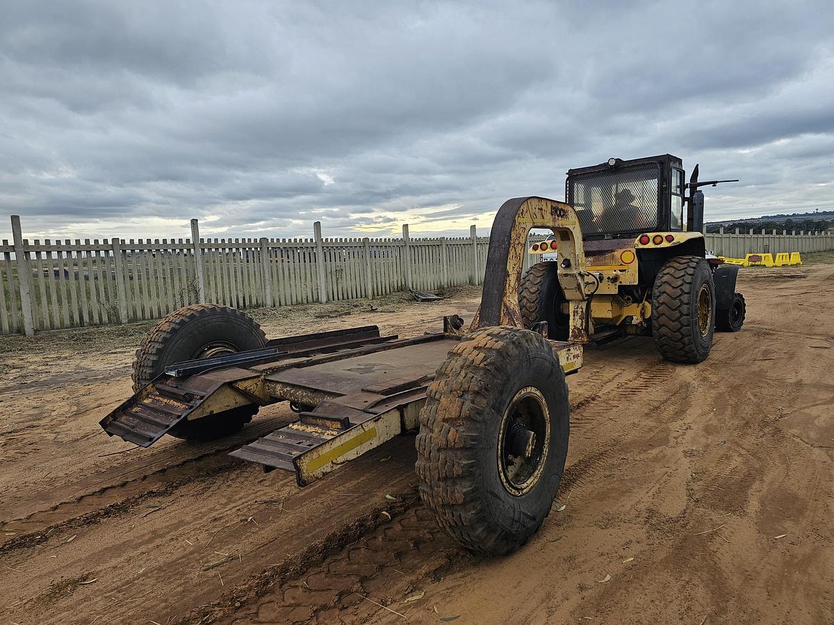 Used BELL TRACTOR WITH TRAILER