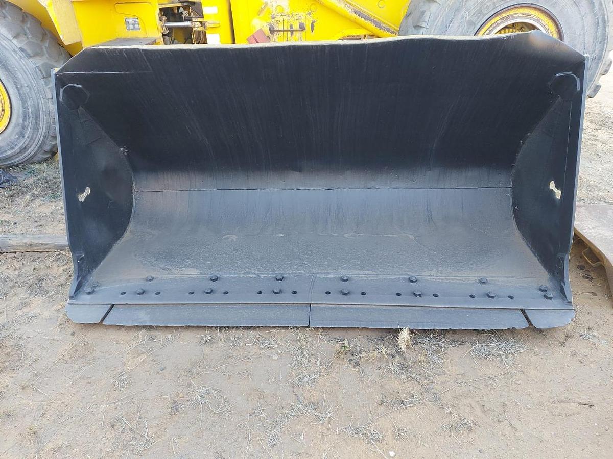 Used CAT FRONT END LOADER BUCKET