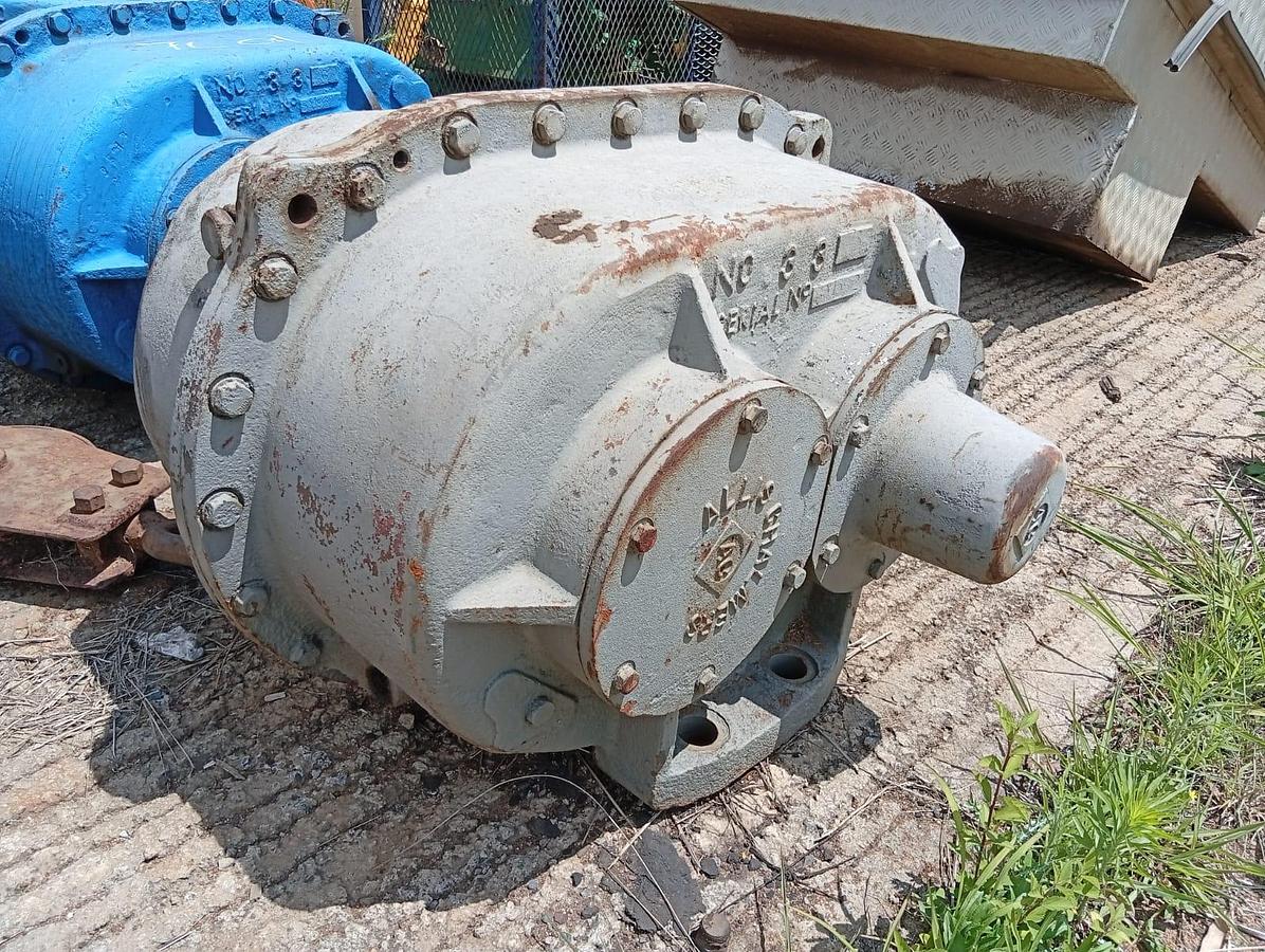 Used ALLIS-CHALMERS NO. 3-3 VIBRATING SCREEN MECHANISM (EXCITER)