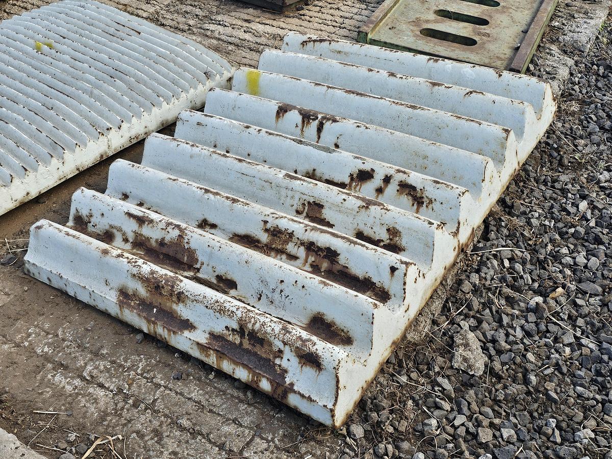 Used JAW CRUSHER LINERS